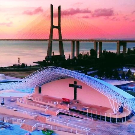 Un Appartement De Reve En Plein Coeur Du Pont Vasco De Gamma Lissabon Exterior foto